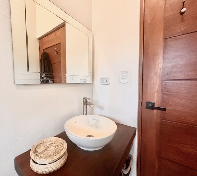 guest bathroom of Casa Dragonfly home for sale samara costa rica