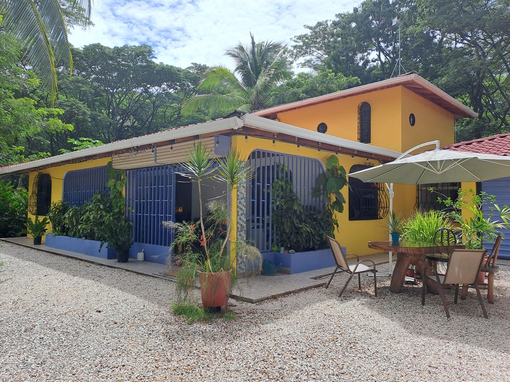Nice colors of Casa Las Maracas, home for sale at Esterones close to Samara Beach, Guanacaste, Costa Rica