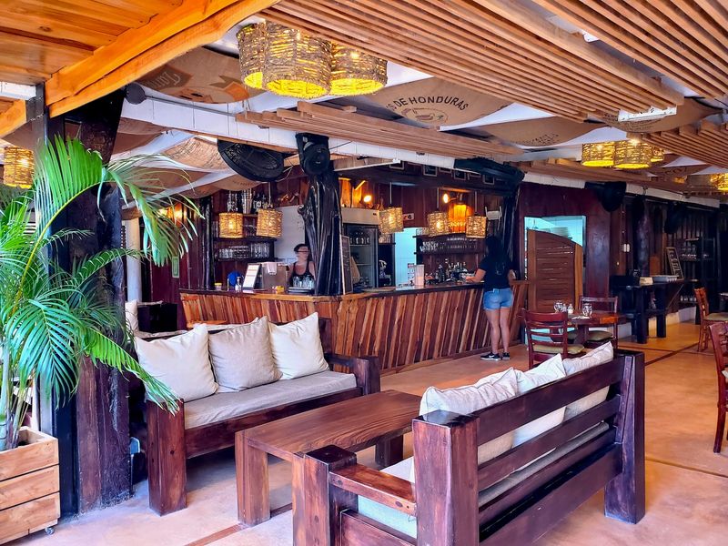 Entrance and his lounge area of Restaurant Gourmet Sol y Vino for sale at Samara, Costa Rica