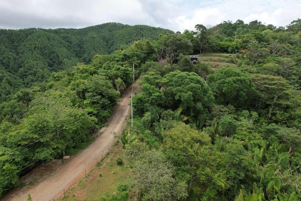 Main acess to lots Paraiso, land for sale at Boca del Toro, Carrillo Beach, Guanacaste, Costa Rica