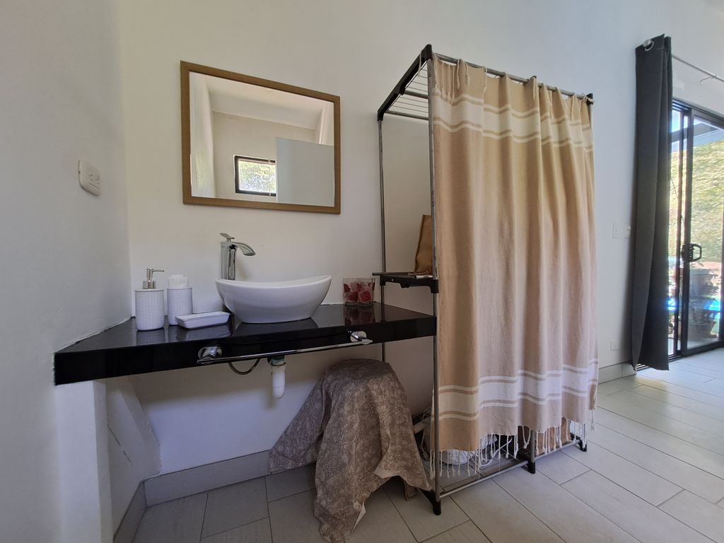 Second bathroom of Casa Jungla Tranquila, home for sale at Samara Beach, Guanacaste, Costa Rica
