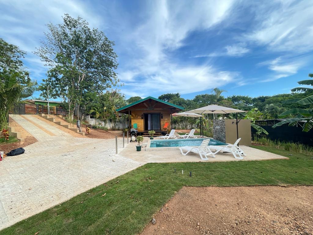 Chalet en bois avec piscine de Compound Cooper maison a vendre samara costa rica